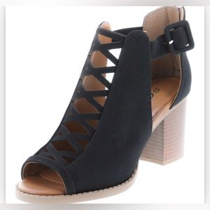 Soda Womens Fahsoin Aran Open Toe Heel Sandal, Black PRE-OWNED